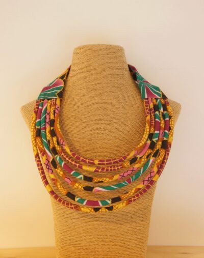 Collier plastron en wax