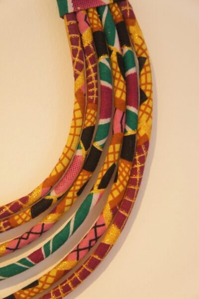 Collier plastron en wax – Image 2